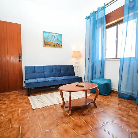 B91 - Bairro In Lagos