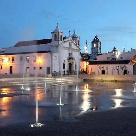 B91 - Bairro In * Lagos