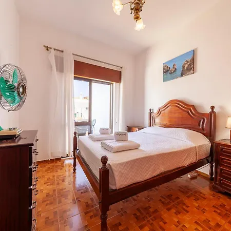 B91 - Bairro In Apartament Lagos